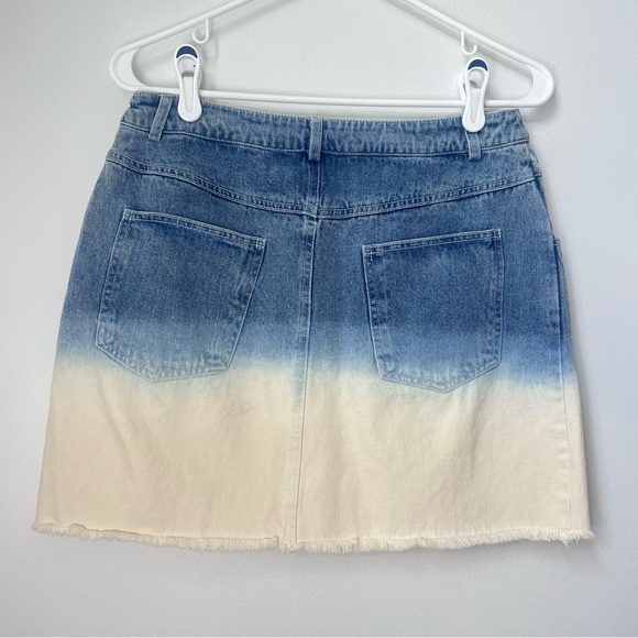 Le Lis Collection Denim Skirt Ombre Blue White Fringe NEW Size Medium Cotton - Picture 5 of 9